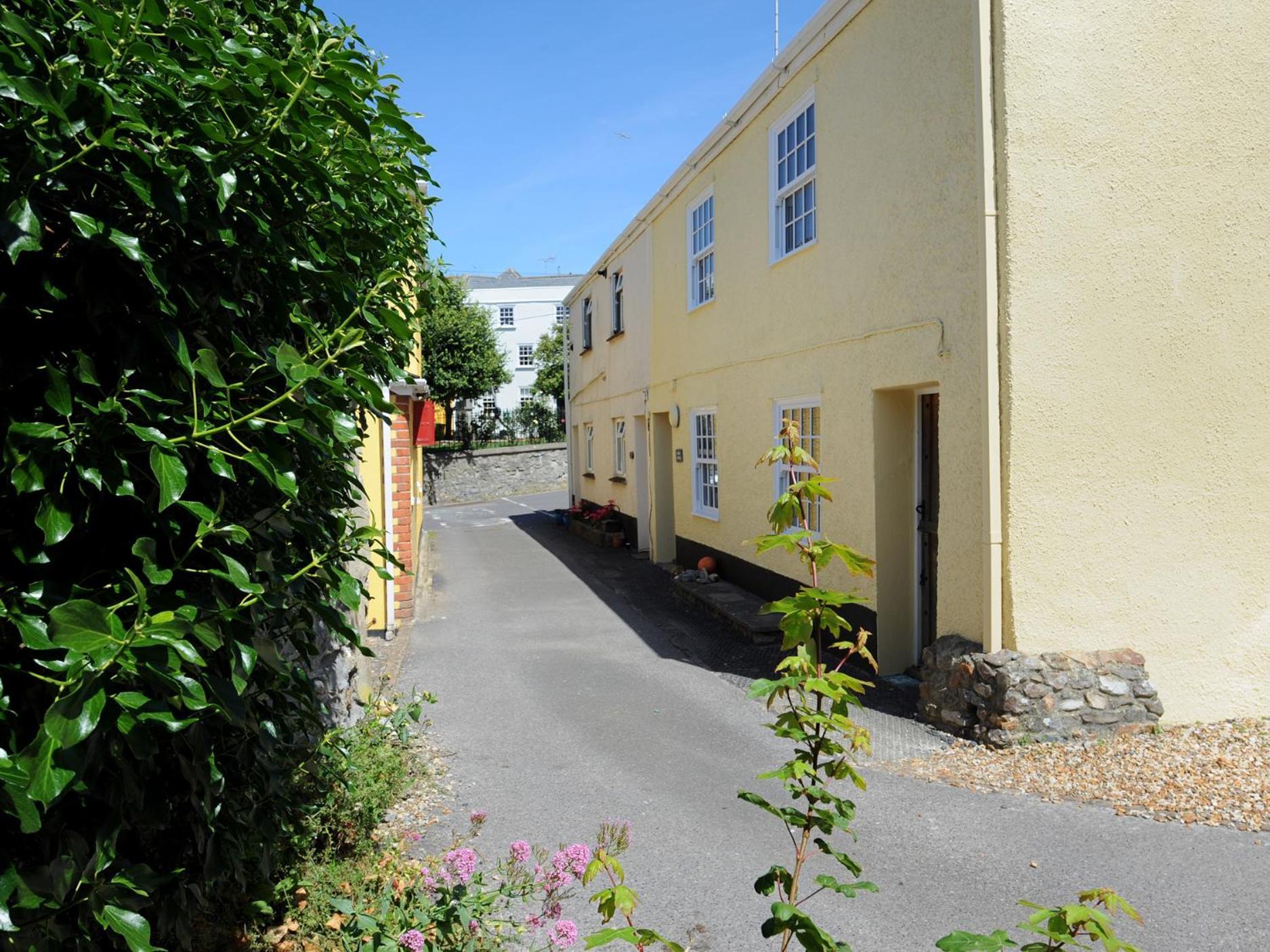 45 Georges Square