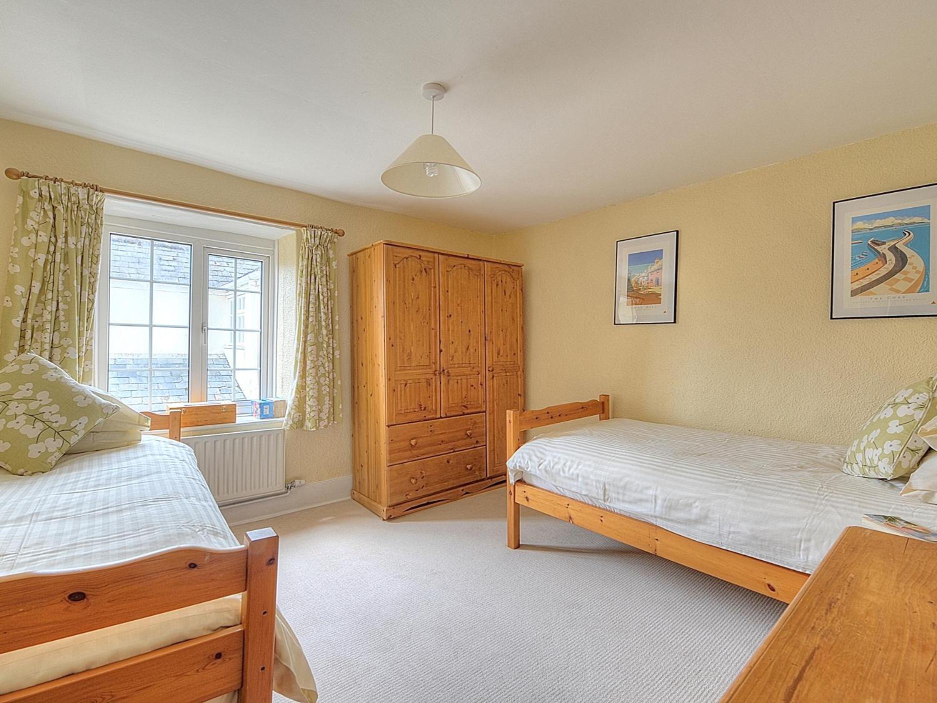 45 Georges Square Lyme Regis