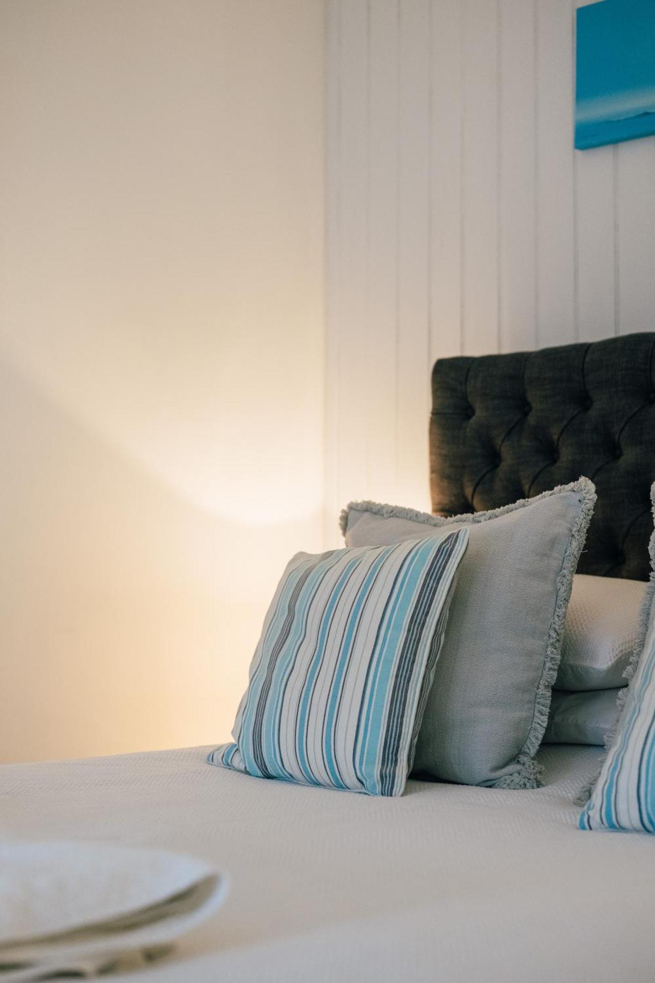 Cute 1 Bed 2 Mins From The Sea - Sleeps 4, Flat 8 The Gables, Church Street, Lyme Regis