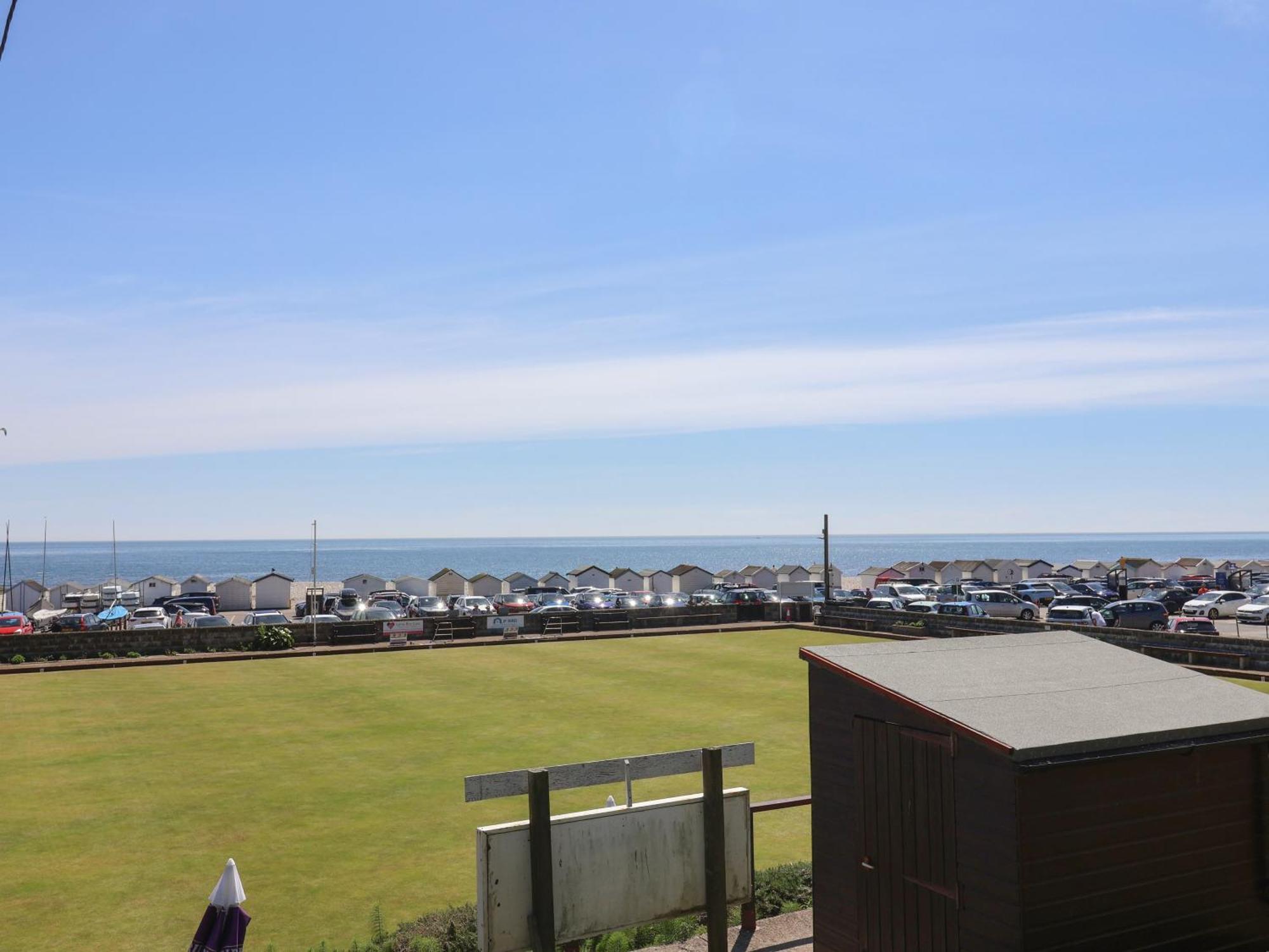 Holiday home Granny's Teeth Lyme Regis