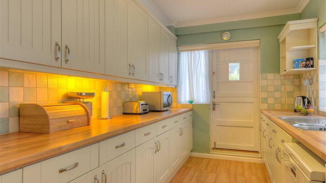 1 Harbour Heights *