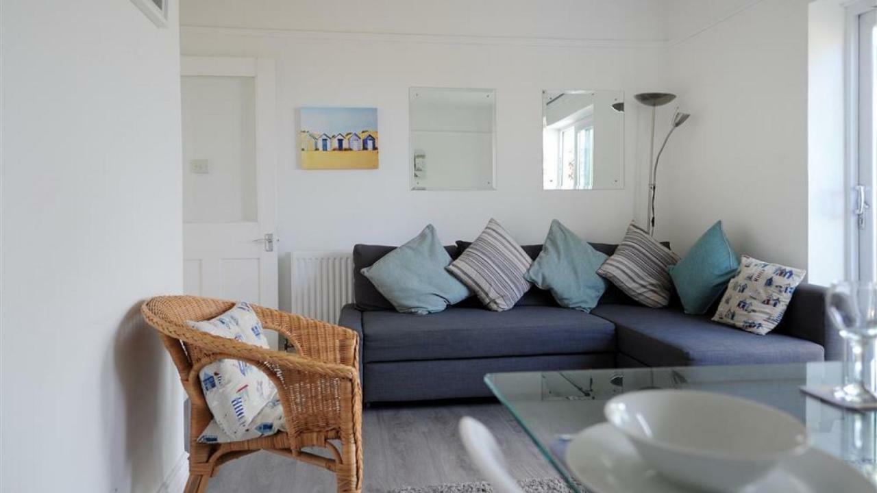 Apartment Lower Seascape