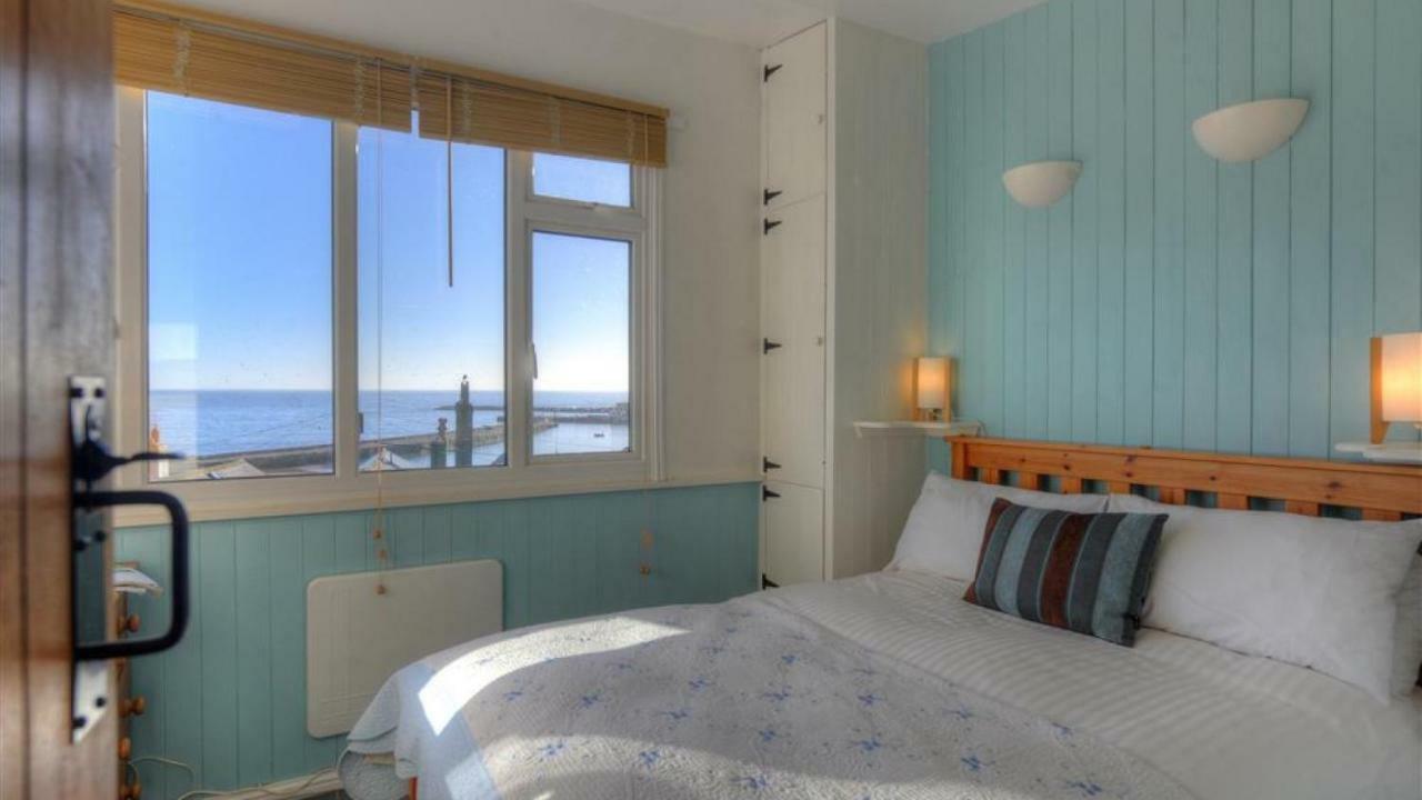1 Wellhayes Lyme Regis