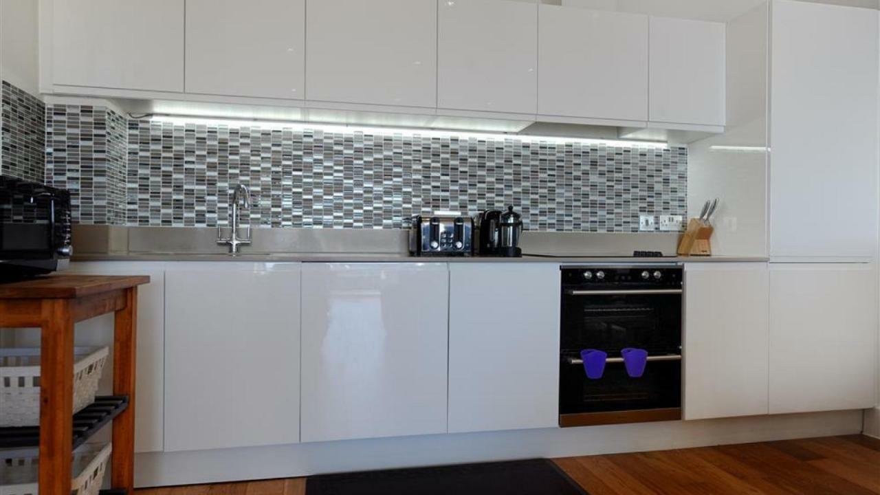 Surf And Sandpiper Holiday home