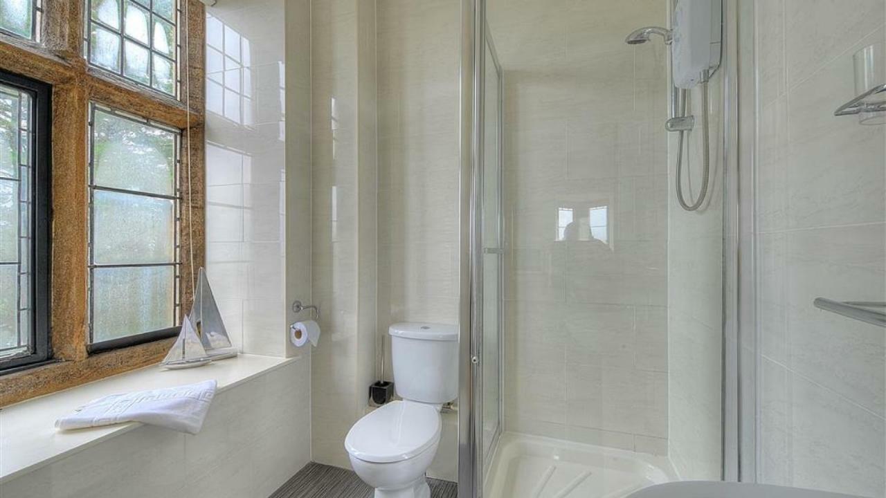 Apartment 4 Coram Tower
