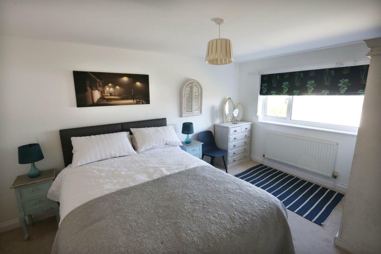 4a Dolphin Close Apartment *