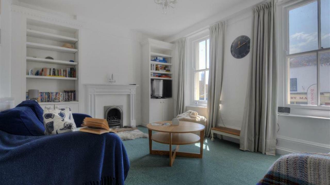 62a Broad Street Apartment *