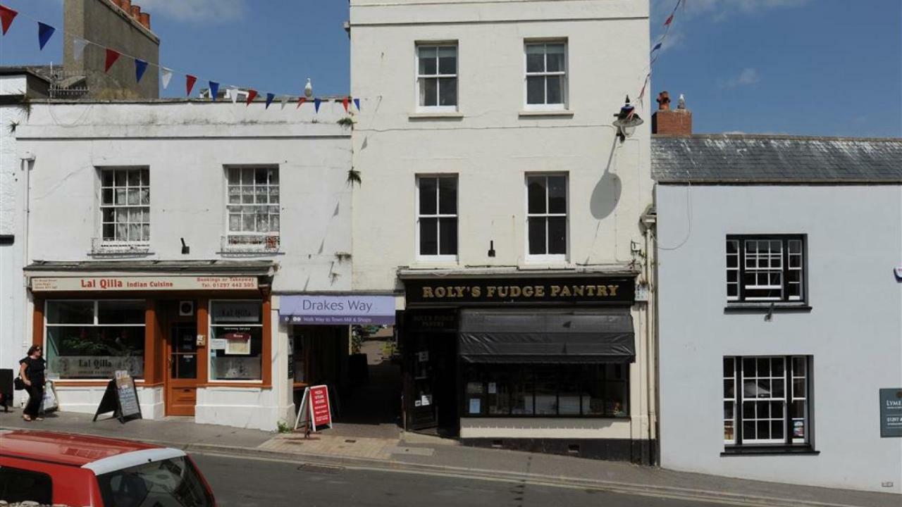 Apartment 62a Broad Street *