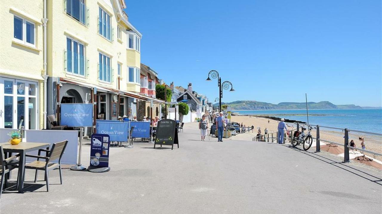 Seascape Apartment Lyme Regis