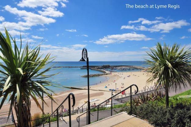 Casa de férias Little Monmouth 4 Bedroom Cottage, Old Town Lyme Regis, Dog Friendly And Parking *