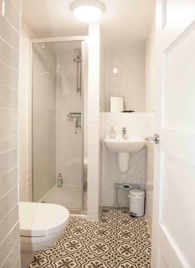 Silver View-spa Hot Tub-beautiful Sea Views-free Parking- Apartment Lyme Regis