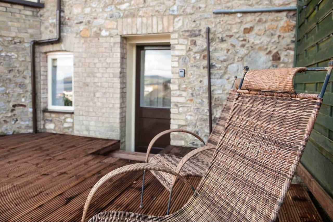 Silver View-spa Hot Tub-beautiful Sea Views-free Parking- Apartment Lyme Regis