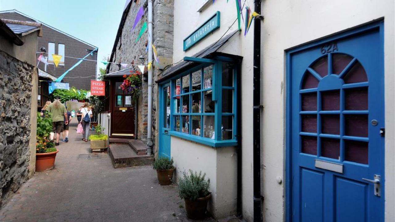 62a Broad Street * Lyme Regis