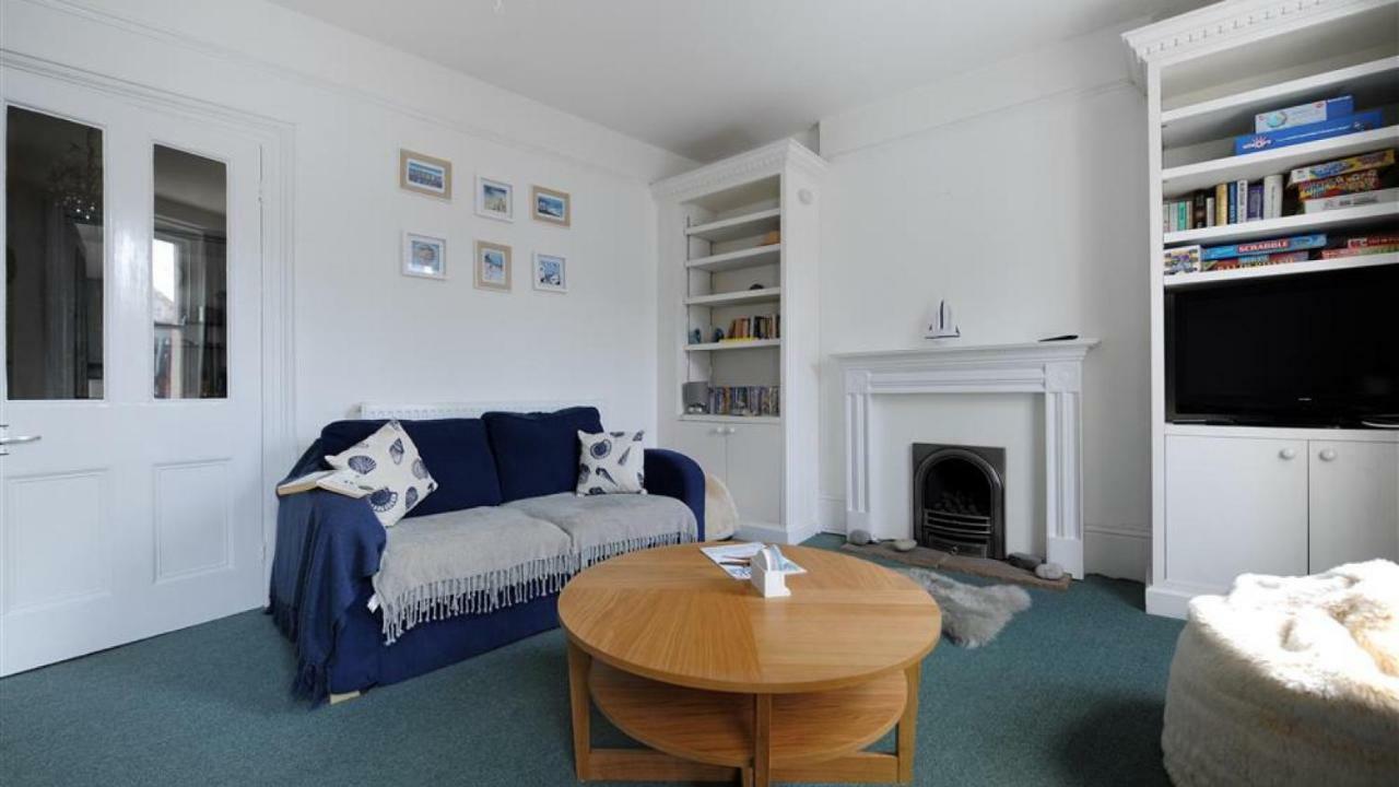 62a Broad Street * Lyme Regis