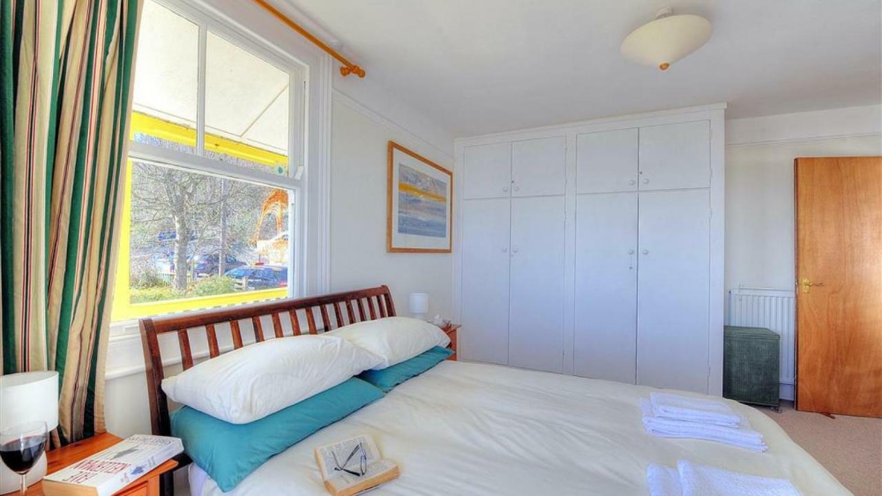 2 Harbour Heights * Lyme Regis