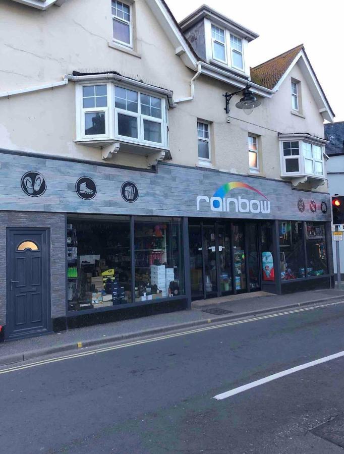 Ammonite Luxury Beachfront * Lyme Regis
