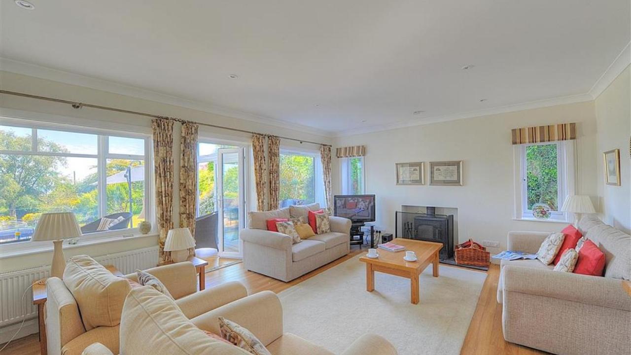 Somerhill * Lyme Regis