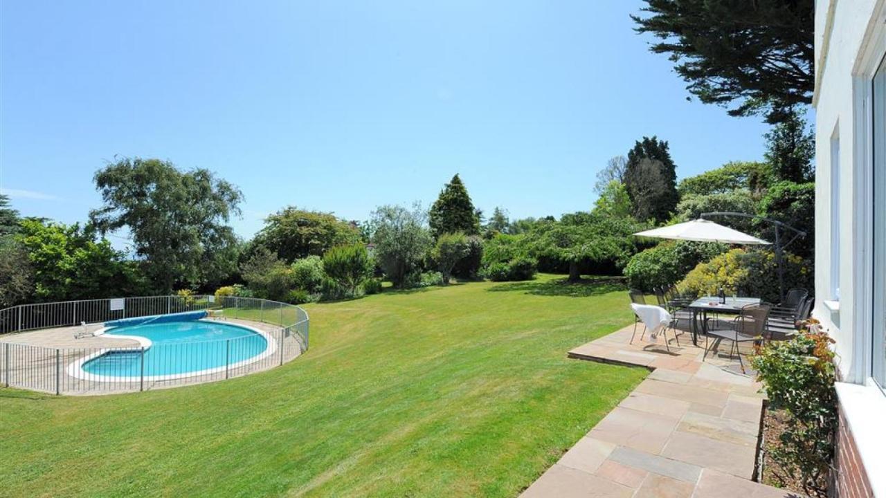Somerhill Holiday home