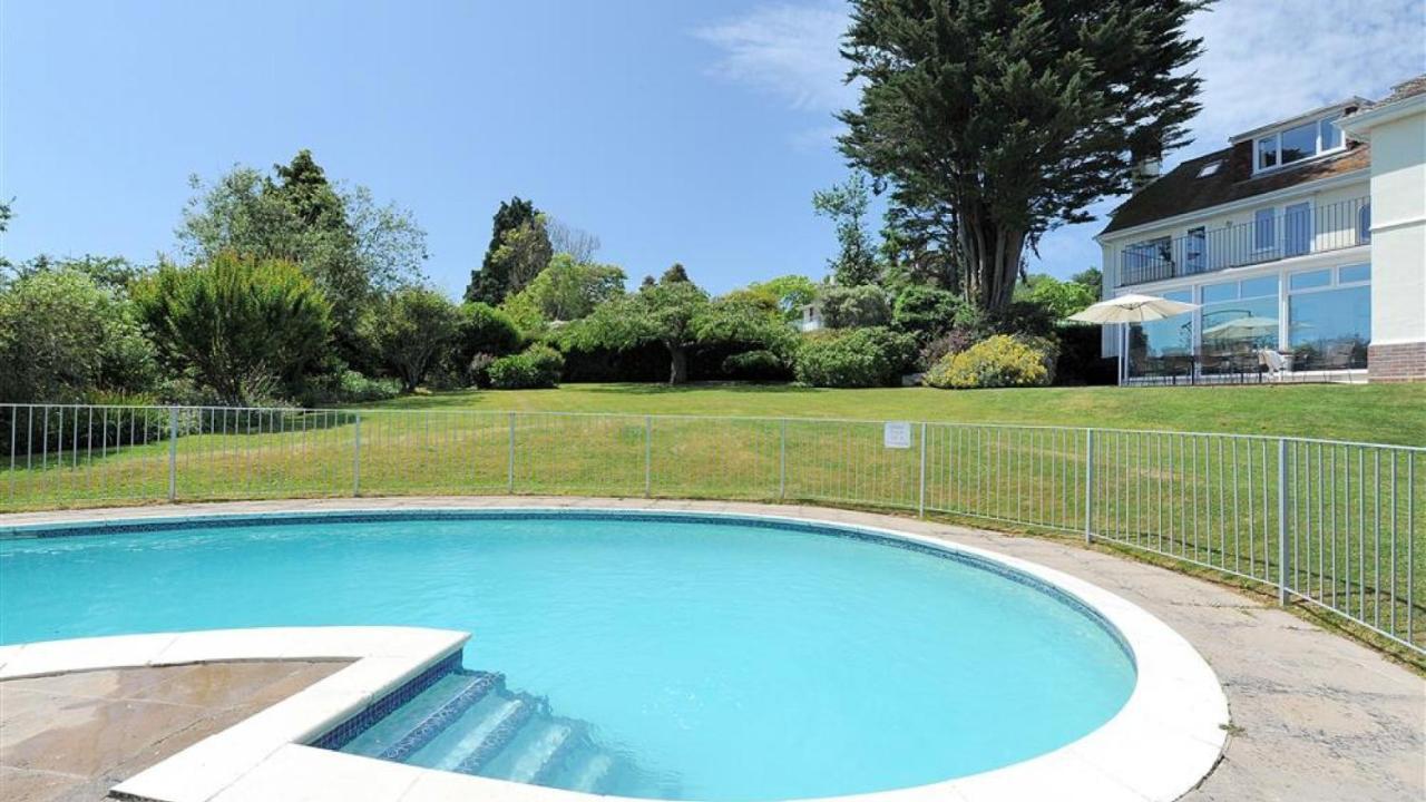 Holiday home Somerhill *