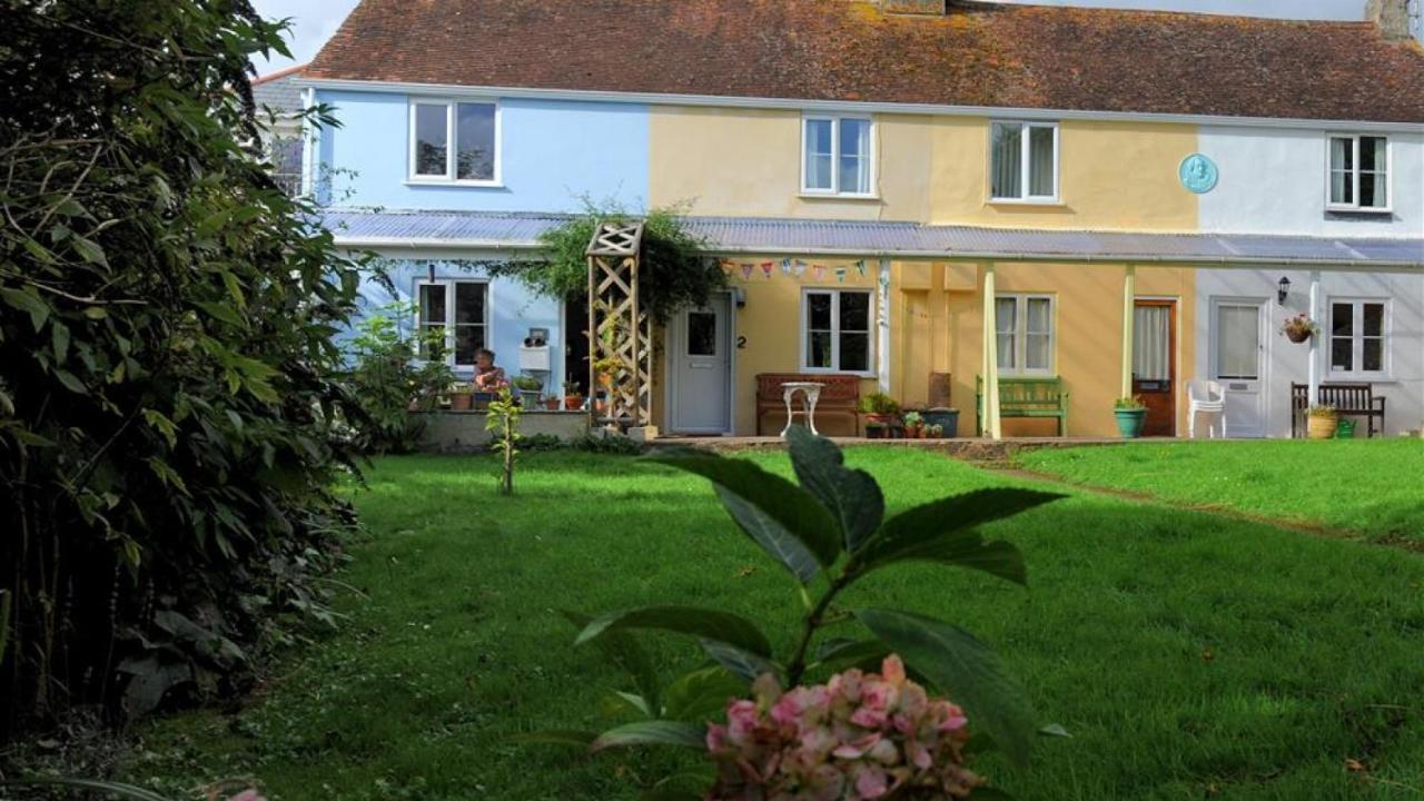 2 Lymbrook Cottages Holiday home Lyme Regis