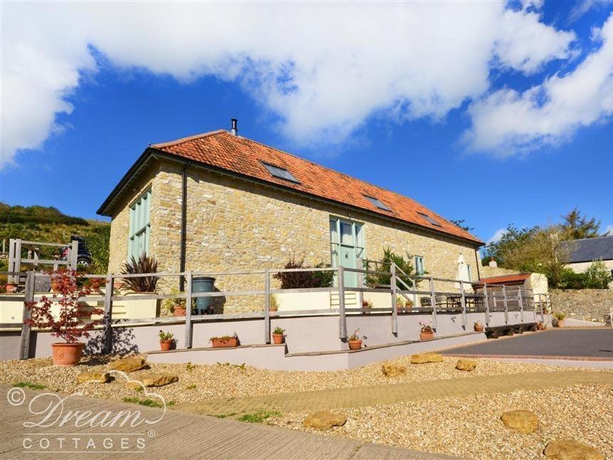 Leys At Valley View Farm * Lyme Regis