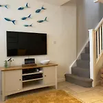 Reduced Rates For This Month! Beautiful Cottage, 3 Stories High With Upstairs Courtyard And Set In An Amazing Location! The Fantastic Newly Developed Town Mill With Restaurants And Craft Shops On Your Doorstep Also Only 2 Minutes To The Sea! , Sleeps
