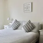Holiday Cottage With Seafront Beach Hut, Lyme Regis, Dorset
