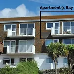 9 Bay View Court
