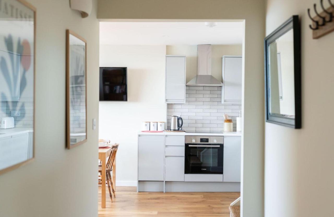 2 Way House *