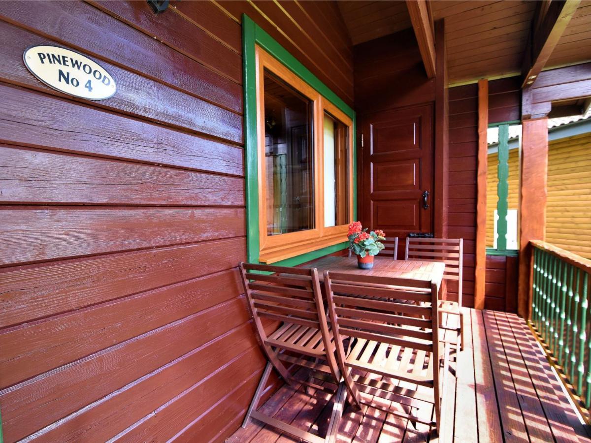 4 Pinewood Retreat *