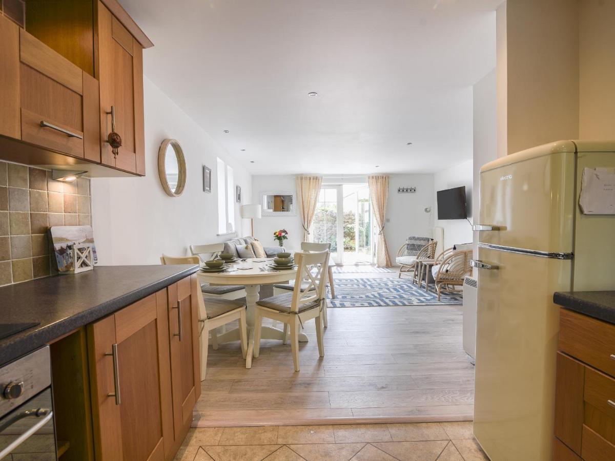1 Buckfields * Lyme Regis