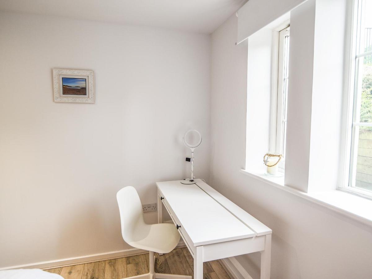 1 Buckfields Apartment Lyme Regis