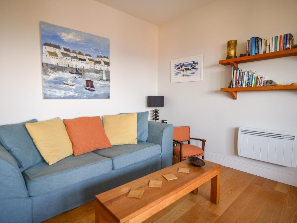 3 Coram Tower Lyme Regis