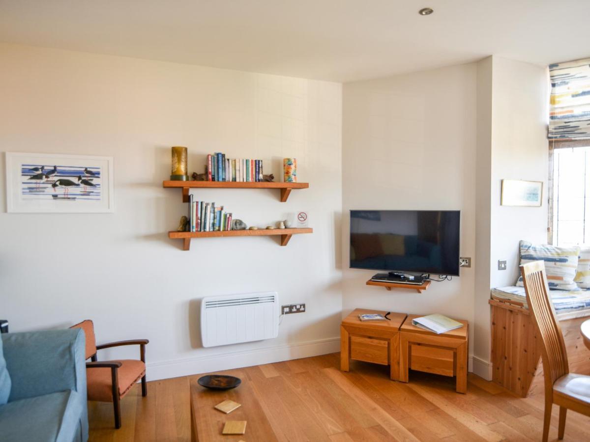 Apartment 3 Coram Tower
