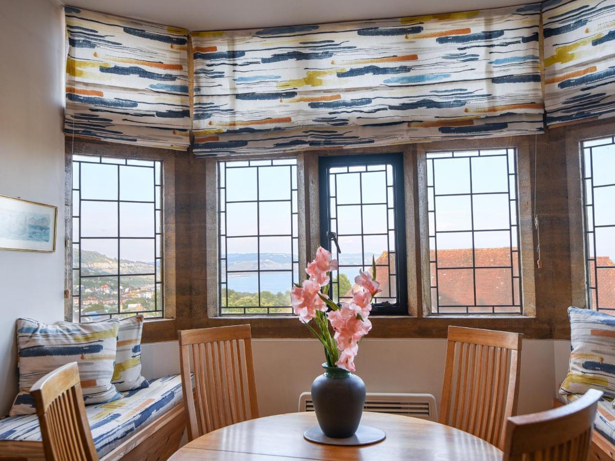 3 Coram Tower * Lyme Regis