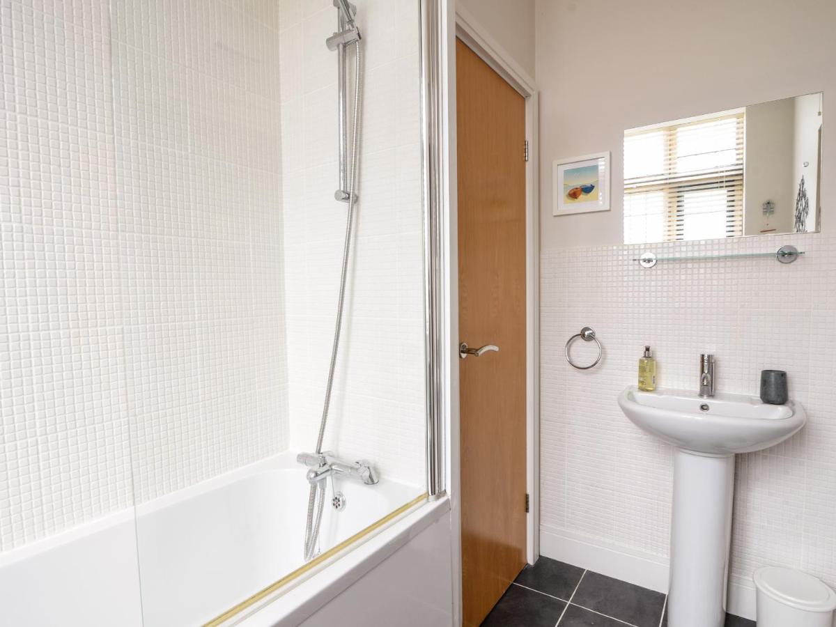 3 Coram Tower Apartment Lyme Regis