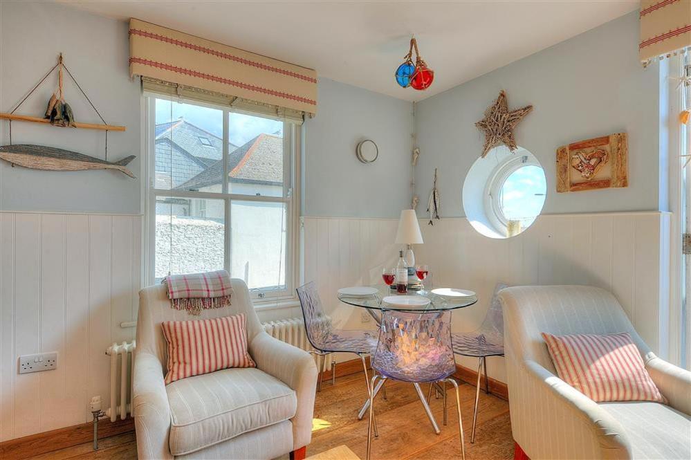 Seaside Apartment Lyme Regis