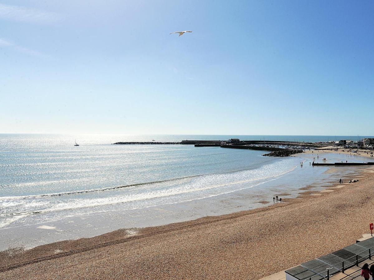 Seascape * Lyme Regis