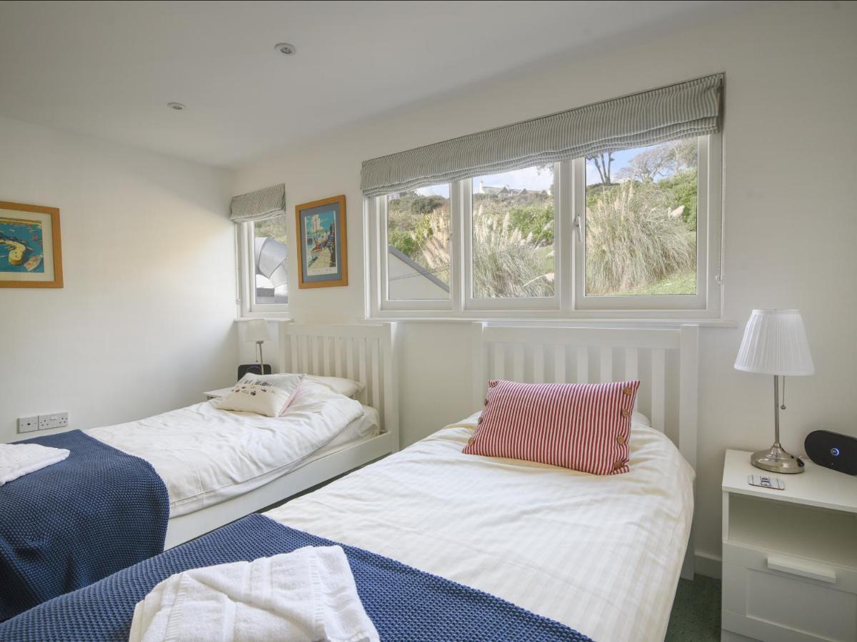 Seascape Apartment *