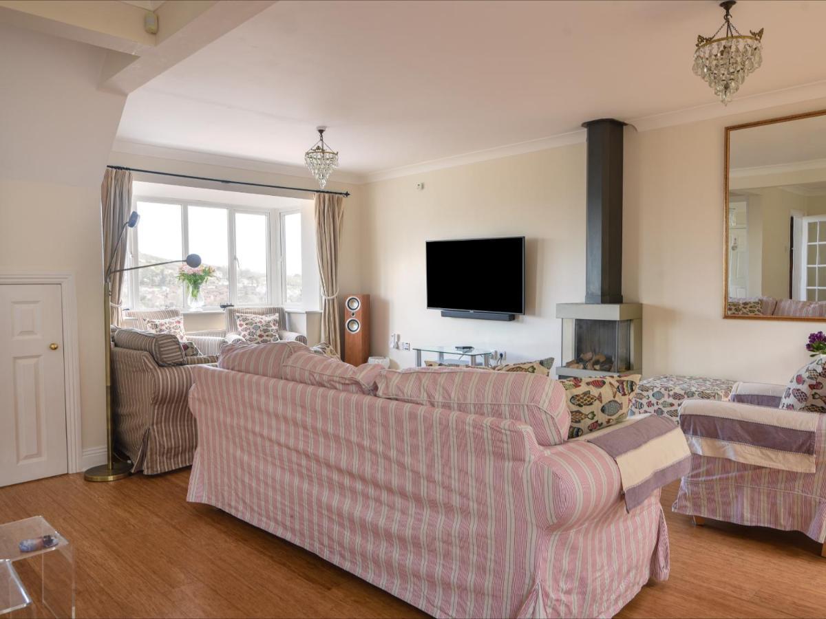 Jurassic Sea View Holiday home