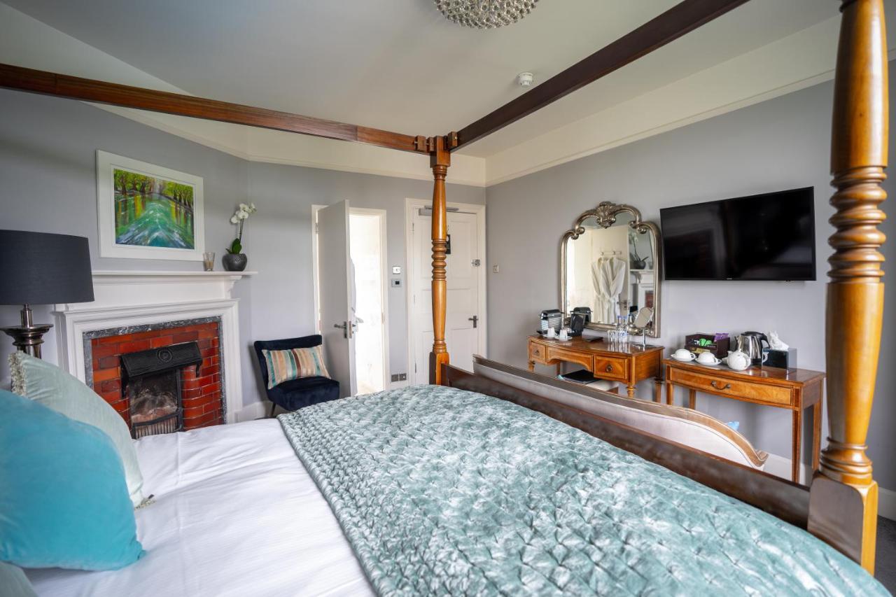 Dower House * Lyme Regis