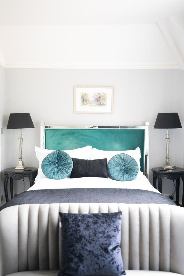 Dower House Country house *