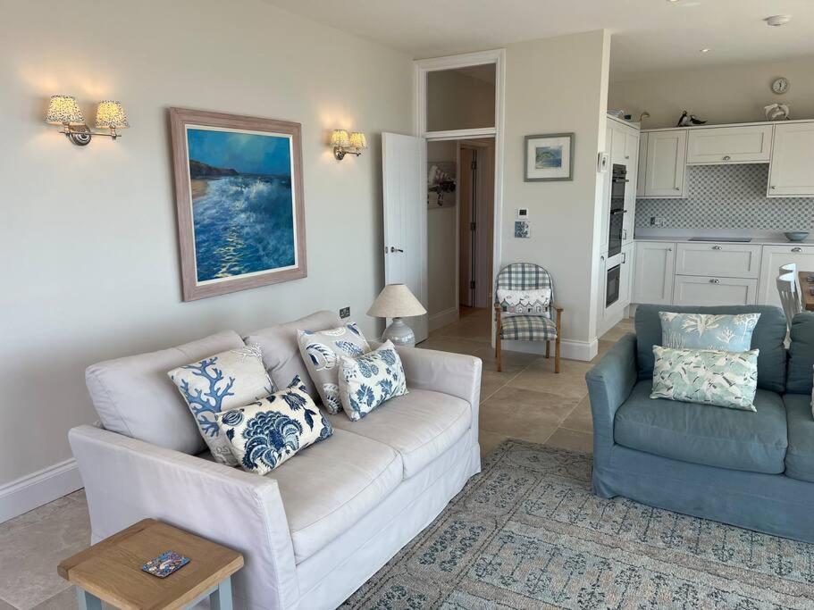 Faraway - Luxury Holiday -