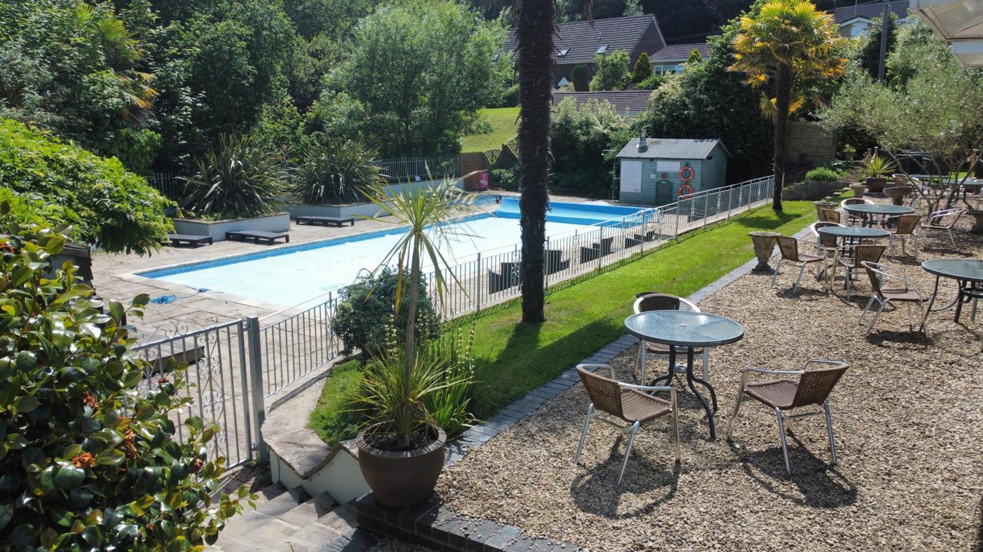 Fernhill Hotel 3*