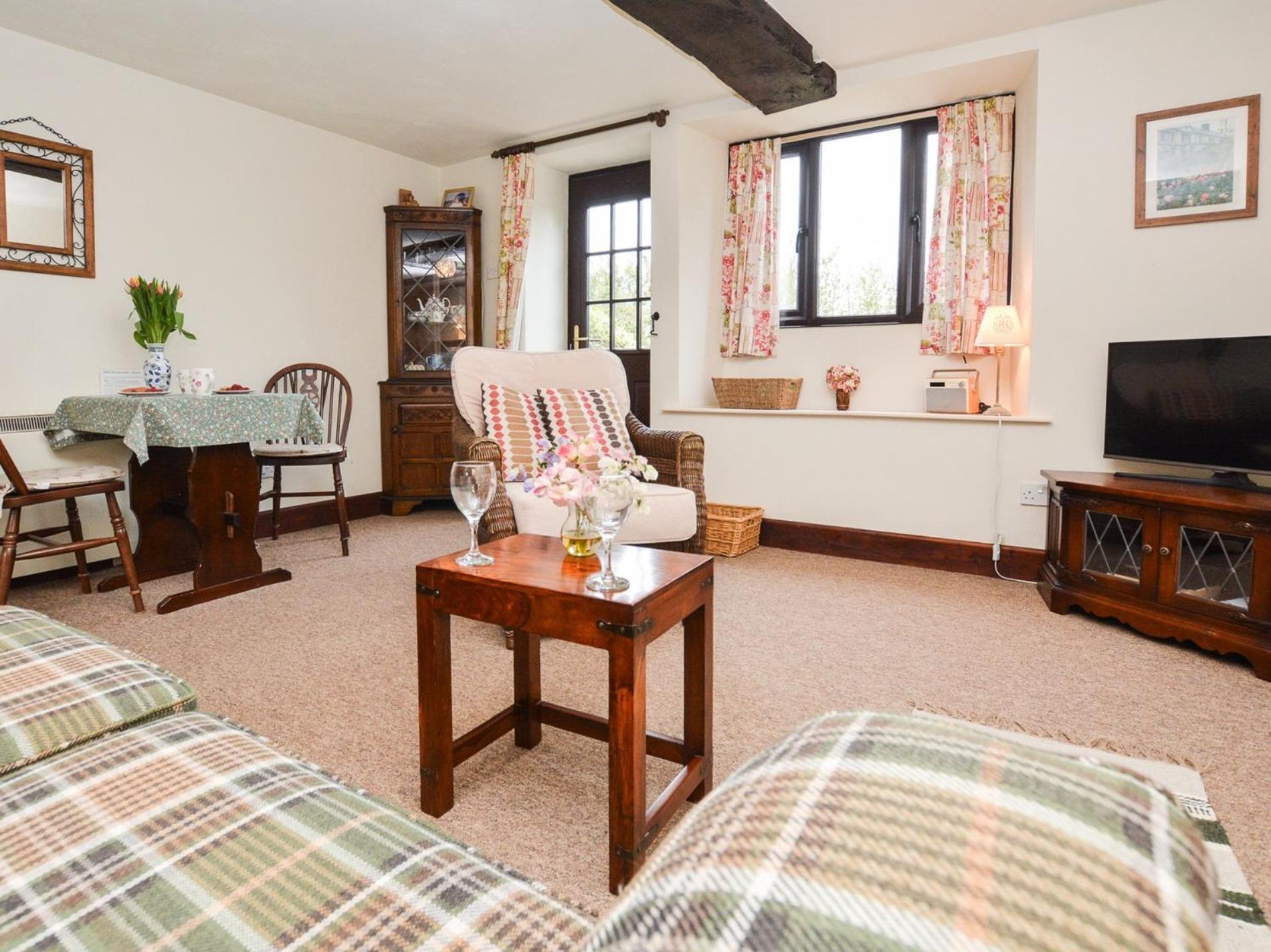 1 Bed In 90145