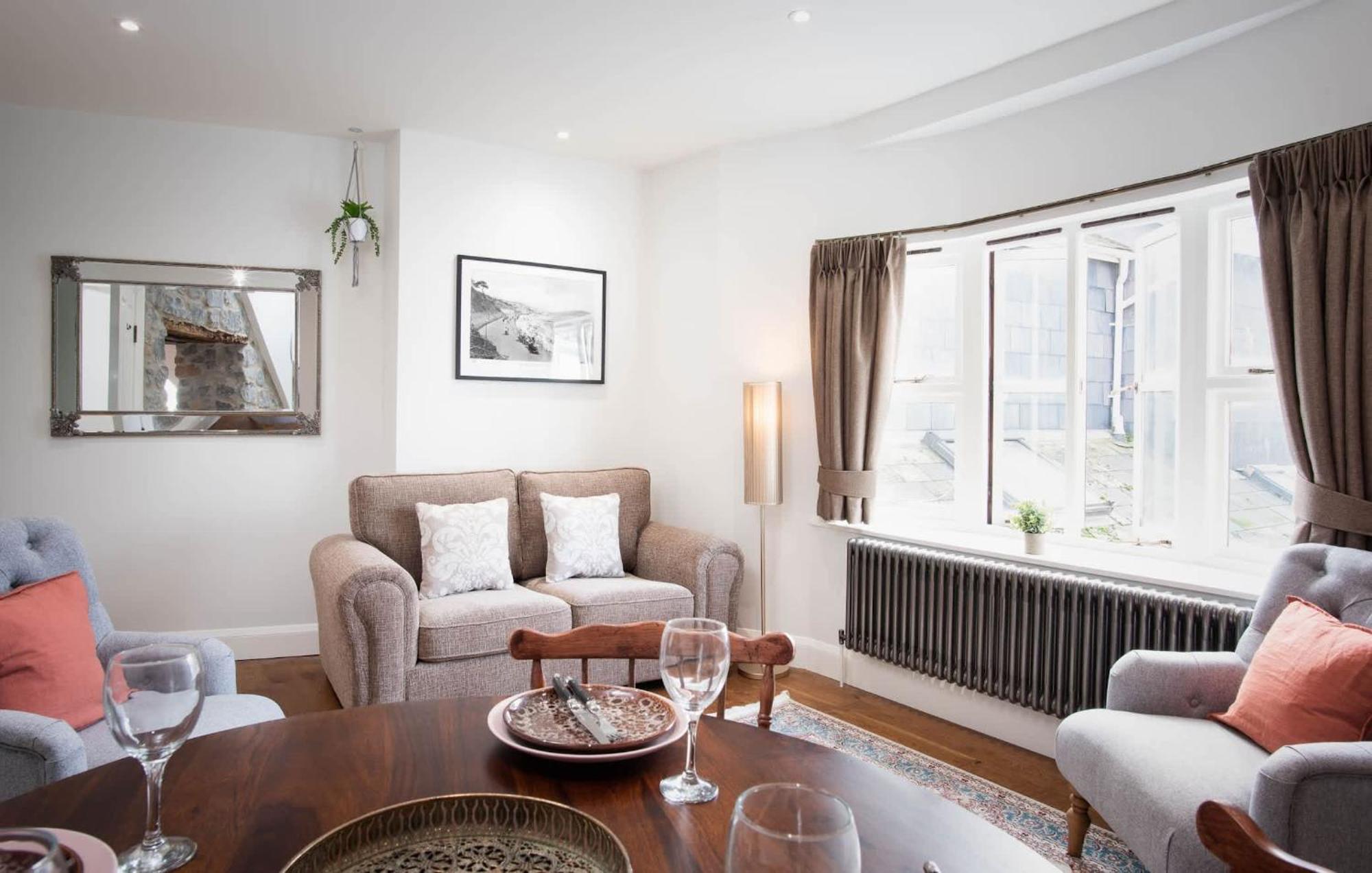 Host & - Baker's Loft Lyme Regis
