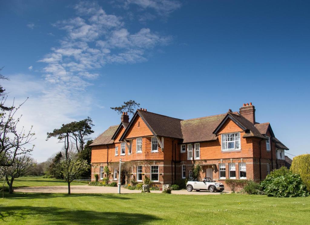 Country house Dower House *
