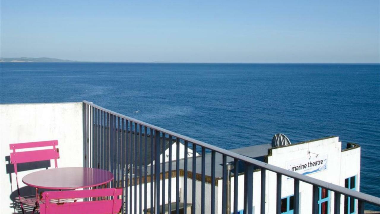 Apartment 9 Bay View Court