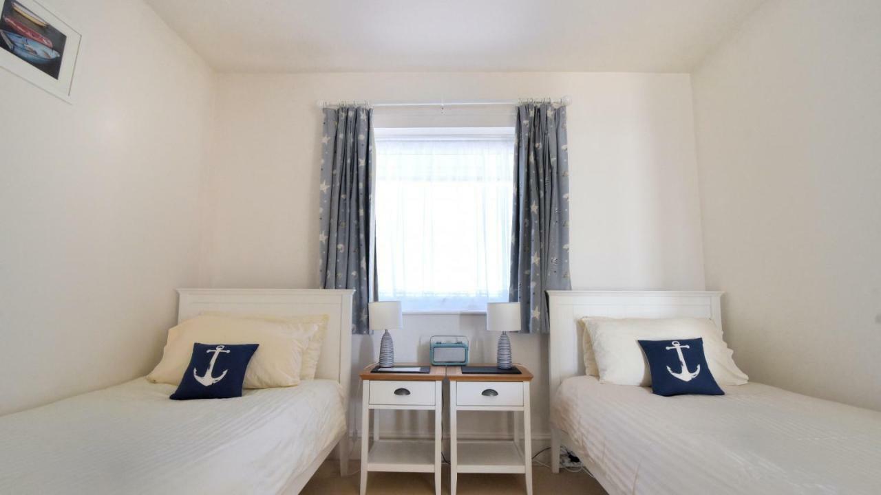 9 Bay View Court Apartment