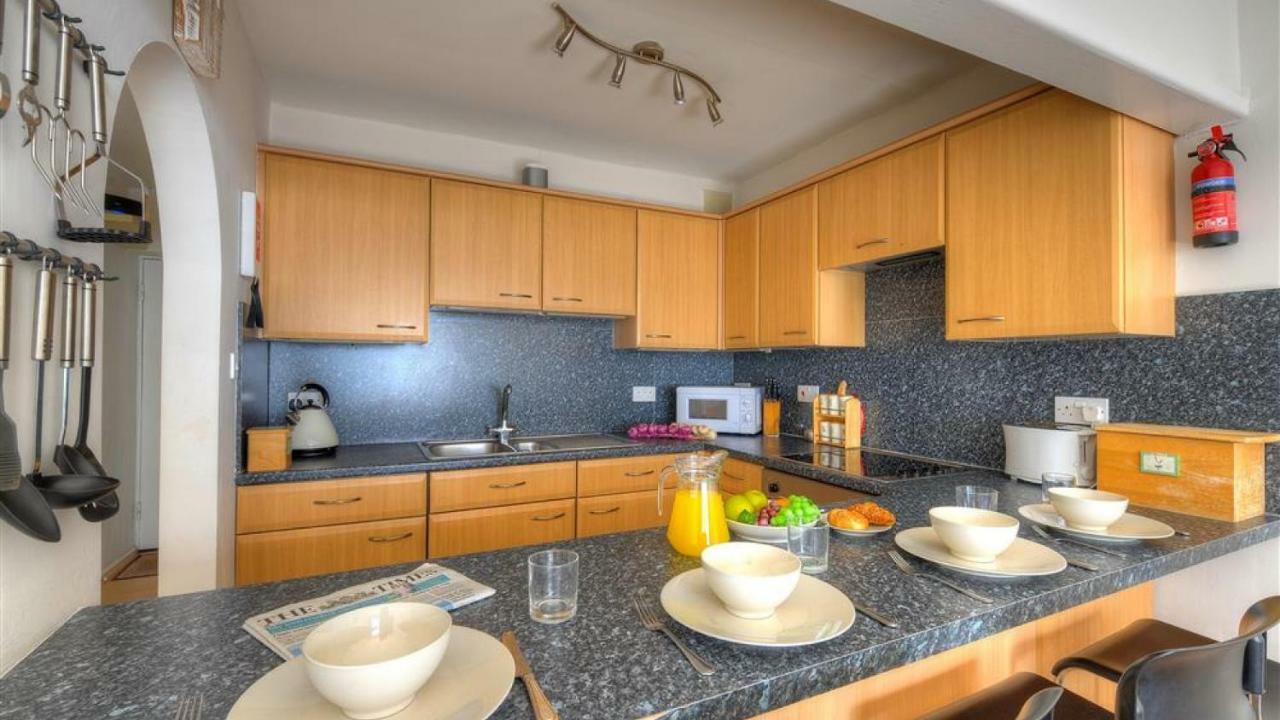 9 Bay View Court Apartment